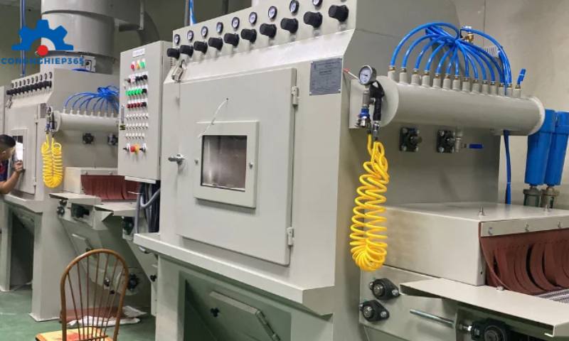 Giá máy phun cát công suất thấp có nhiều mức khác nhau tùy thuộc vào thương hiệu, cấu hình, vật liệu chế tạo và chế độ bảo hành